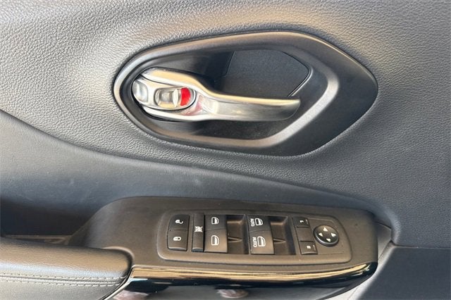 2023 Jeep Cherokee Altitude Lux 4x4