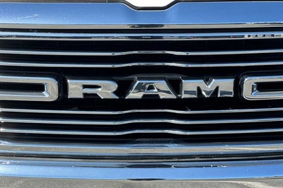 2019 RAM 1500 Laramie 4x4 Crew Cab 6'4" Box