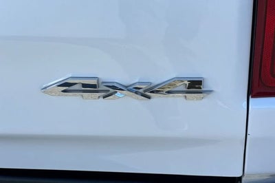 2019 RAM 1500 Laramie 4x4 Crew Cab 6'4" Box