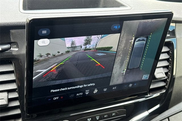 2023 Ford Transit Passenger Wagon T-350 148" Low Roof XL RWD