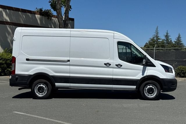 2024 Ford Transit-250 Cargo Van T-250 148" Med Rf 9070 GVWR RWD