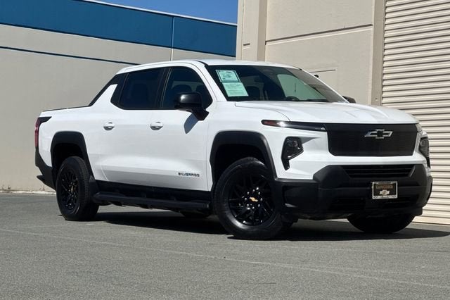 2024 Chevrolet Silverado EV e4WD Crew Cab Work Truck w/3WT