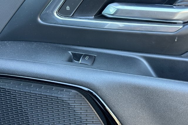 2025 Chevrolet Silverado EV e4WD Crew Cab Extended Range LT