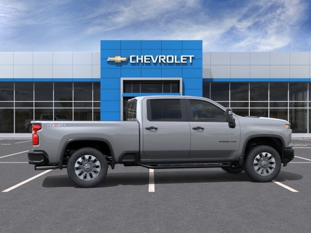 2026 Chevrolet Silverado 2500 HD Crew Cab Standard Box 4-Wheel Drive Custom