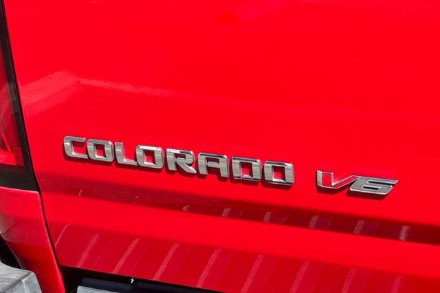 2017 Chevrolet Colorado Crew Cab Short Box 2-Wheel Drive LT