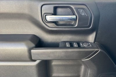 2023 Chevrolet Silverado 1500 Crew Cab Short Box 4-Wheel Drive Custom