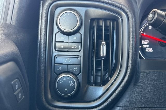 2023 Chevrolet Silverado 1500 Crew Cab Short Box 4-Wheel Drive Custom