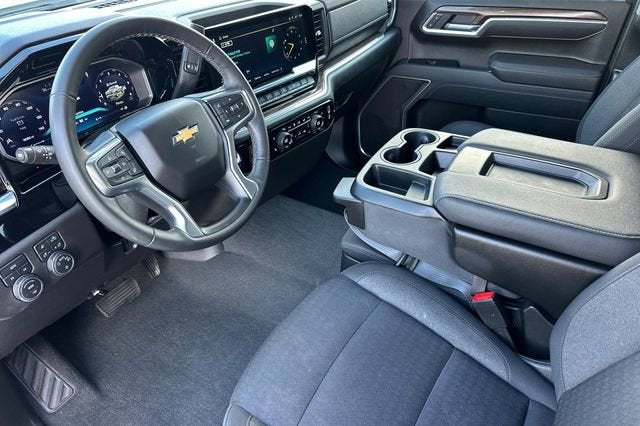 2026 Chevrolet Silverado 1500 Crew Cab Short Box 4-Wheel Drive LT 1LT