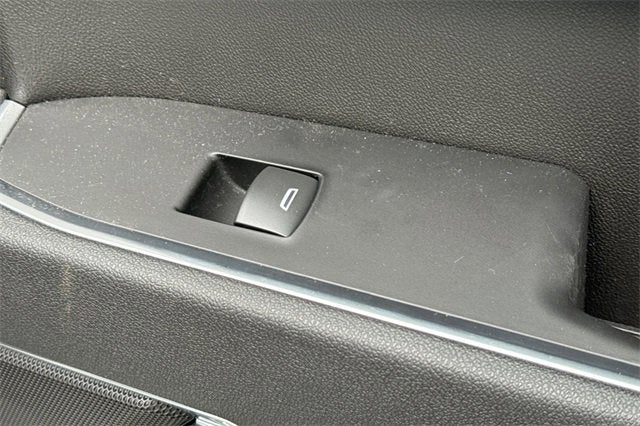 2025 Chevrolet Silverado 1500 Crew Cab Short Box 4-Wheel Drive LT 2FL