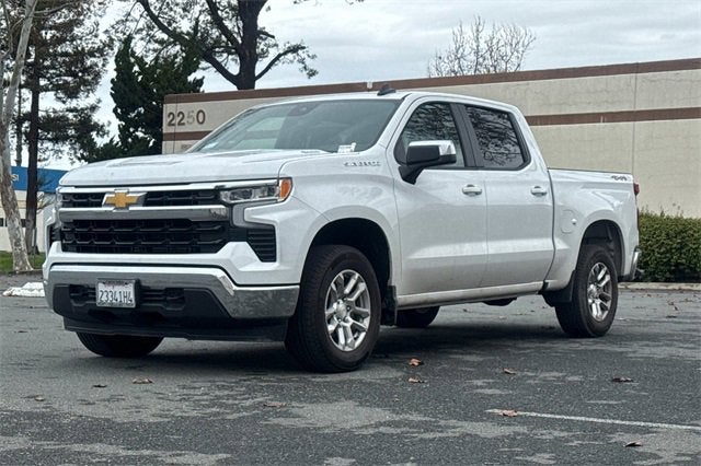 2025 Chevrolet Silverado 1500 Crew Cab Short Box 4-Wheel Drive LT 2FL