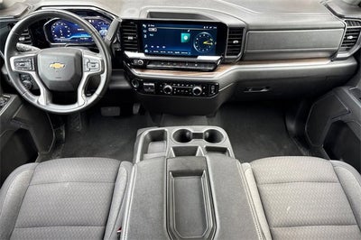 2025 Chevrolet Silverado 1500 Crew Cab Short Box 4-Wheel Drive LT 1LT