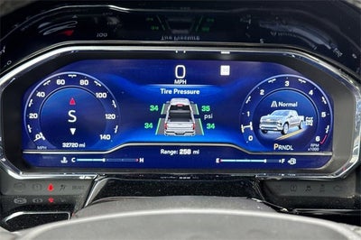 2025 Chevrolet Silverado 1500 Crew Cab Short Box 4-Wheel Drive LT 1LT