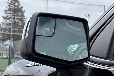 2025 Chevrolet Silverado 1500 Crew Cab Short Box 4-Wheel Drive LT 1LT