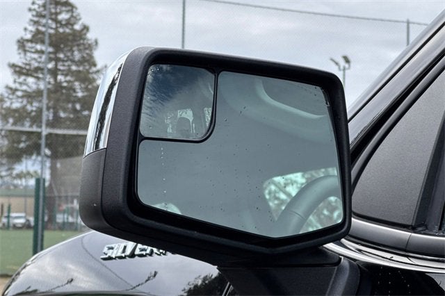 2025 Chevrolet Silverado 1500 Crew Cab Short Box 4-Wheel Drive LT 1LT