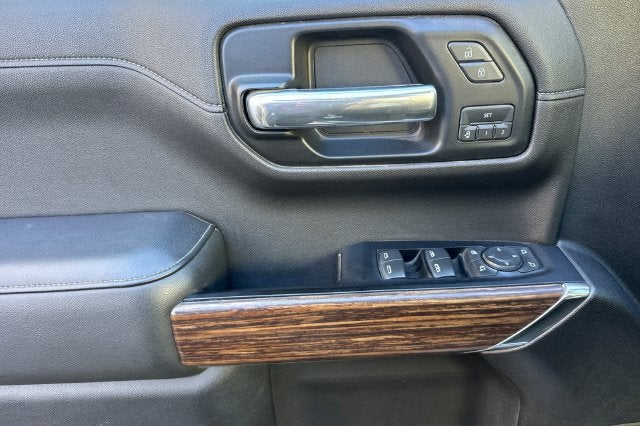 2019 Chevrolet Silverado 1500 Crew Cab Standard Box 4-Wheel Drive High Country
