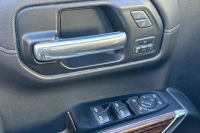 2019 Chevrolet Silverado 1500 Crew Cab Standard Box 4-Wheel Drive High Country