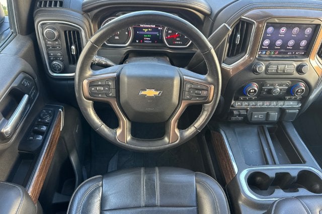 2019 Chevrolet Silverado 1500 Crew Cab Standard Box 4-Wheel Drive High Country
