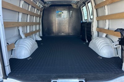2025 Chevrolet Express Cargo 2500 Regular Wheelbase Rear-Wheel Drive