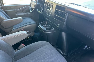 2025 Chevrolet Express Cargo 2500 Regular Wheelbase Rear-Wheel Drive