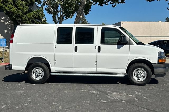 2025 Chevrolet Express Cargo 2500 Regular Wheelbase Rear-Wheel Drive