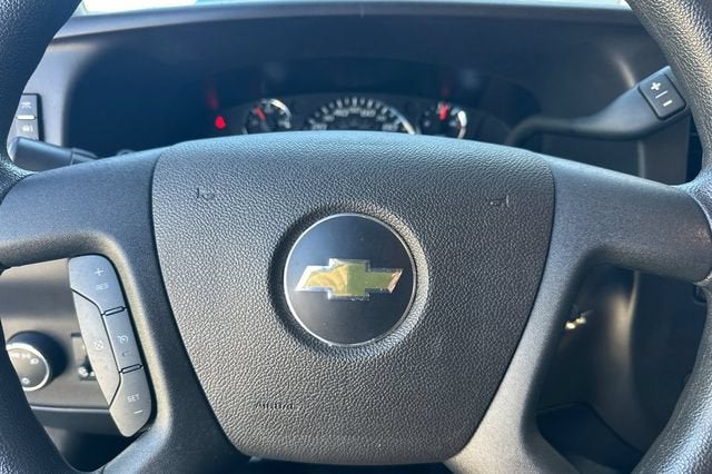 2025 Chevrolet Express Cargo 2500 Regular Wheelbase Rear-Wheel Drive