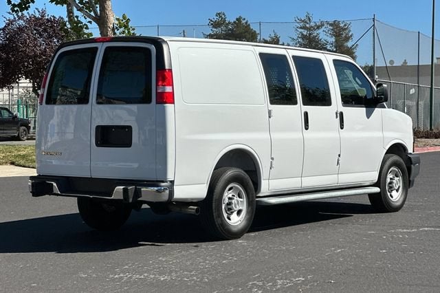 2025 Chevrolet Express Cargo 2500 Regular Wheelbase Rear-Wheel Drive