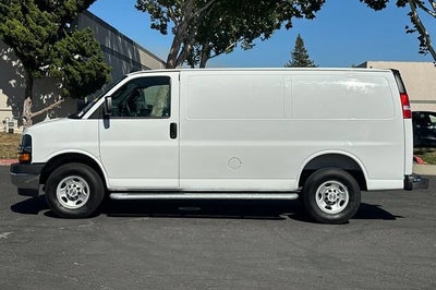 2025 Chevrolet Express Cargo 2500 Regular Wheelbase Rear-Wheel Drive