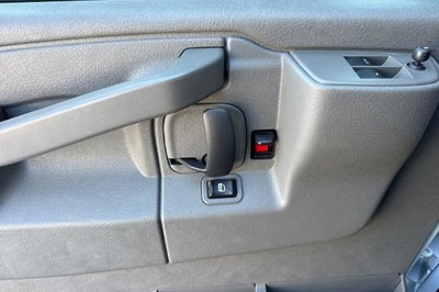 2025 Chevrolet Express Cargo 2500 Regular Wheelbase Rear-Wheel Drive