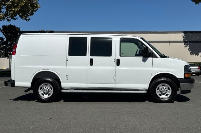 2025 Chevrolet Express Cargo 2500 Regular Wheelbase Rear-Wheel Drive