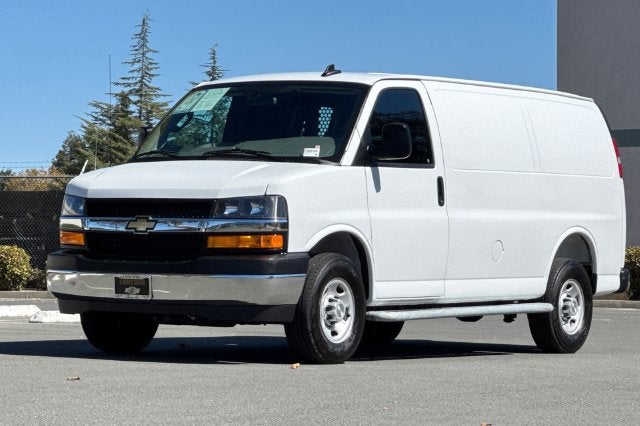 2025 Chevrolet Express Cargo 2500 Regular Wheelbase Rear-Wheel Drive