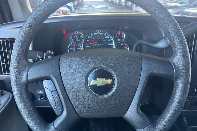 2025 Chevrolet Express Cargo 2500 Regular Wheelbase Rear-Wheel Drive