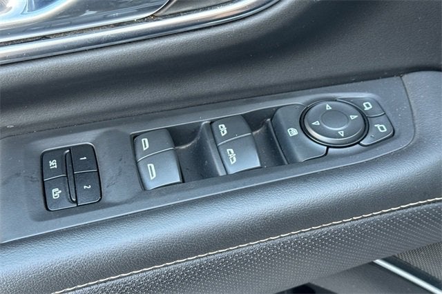 2023 GMC Yukon 2WD 4dr SLT