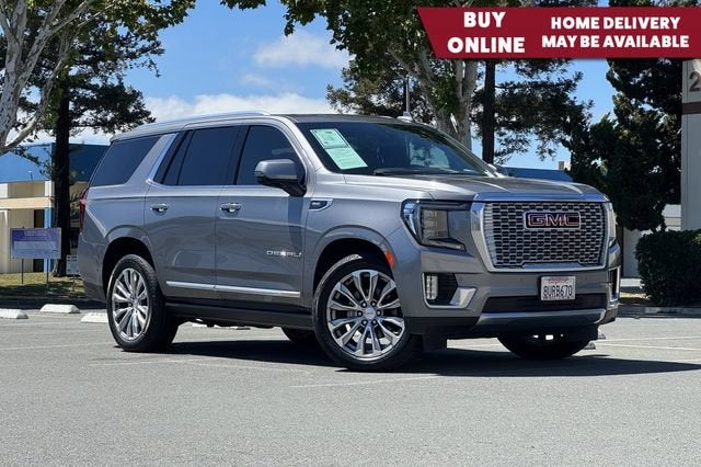 2021 GMC Yukon 4WD Denali's photo