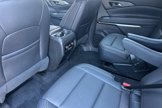 2025 Chevrolet Traverse LT w/1LT