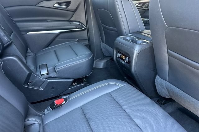 2025 Chevrolet Traverse LT w/1LT