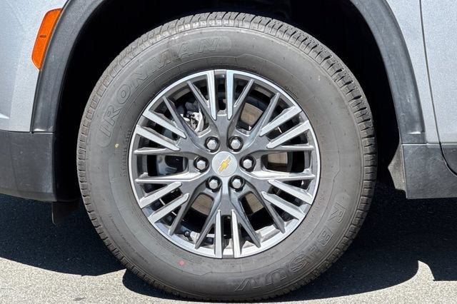 2025 Chevrolet Traverse LT w/1LT