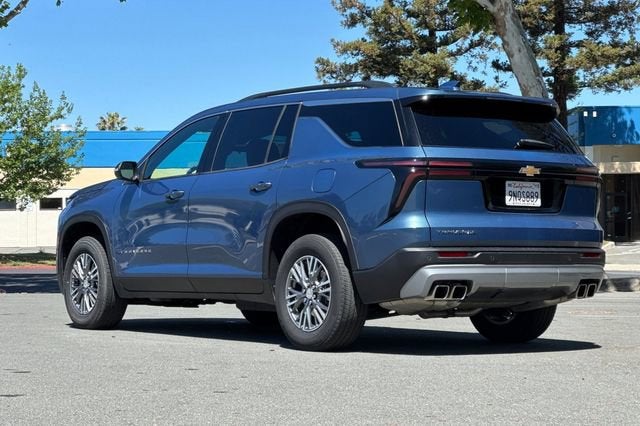 2025 Chevrolet Traverse LT w/1LT