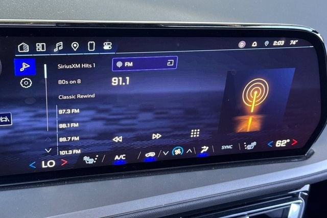 2025 Chevrolet Traverse LT w/2LT