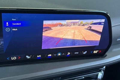 2025 Chevrolet Traverse LT w/2LT