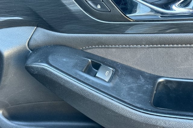 2023 Chevrolet Traverse AWD 2LZ