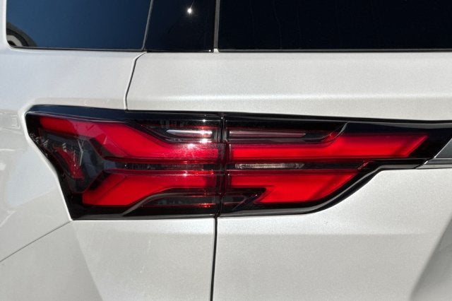 2023 Chevrolet Traverse AWD 2LZ