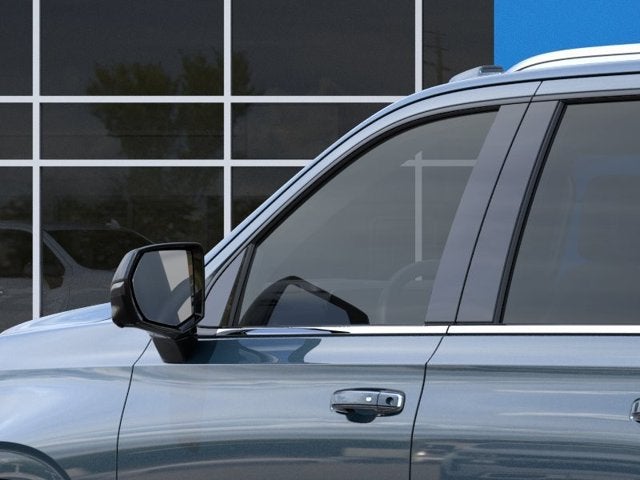 2026 Chevrolet Suburban 4WD Premier