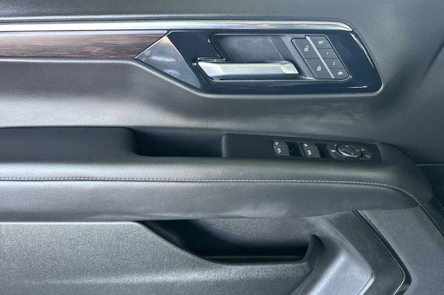 2025 Chevrolet Tahoe 4WD LT