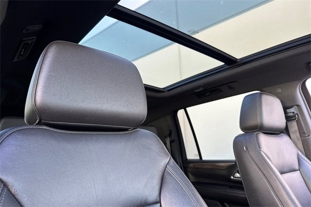 2021 Chevrolet Suburban 4WD LT