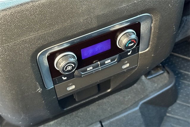 2021 Chevrolet Suburban 4WD LT