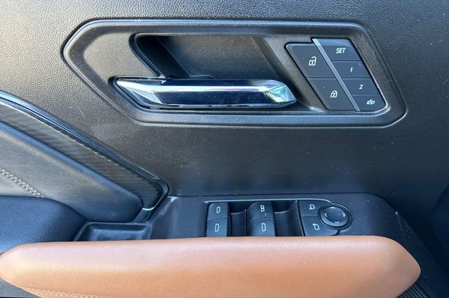 2024 GMC Canyon Crew Cab Short Box 4-Wheel Drive AT4