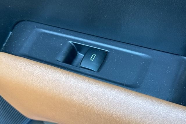 2024 GMC Canyon Crew Cab Short Box 4-Wheel Drive AT4