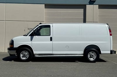 2025 GMC Savana Cargo 2500 Regular Wheelbase Rear-Wheel Drive