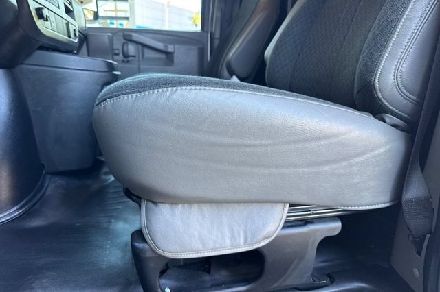 2025 GMC Savana Cargo 2500 Regular Wheelbase Rear-Wheel Drive