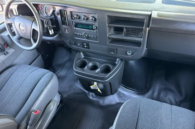 2025 GMC Savana Cargo 2500 Regular Wheelbase Rear-Wheel Drive